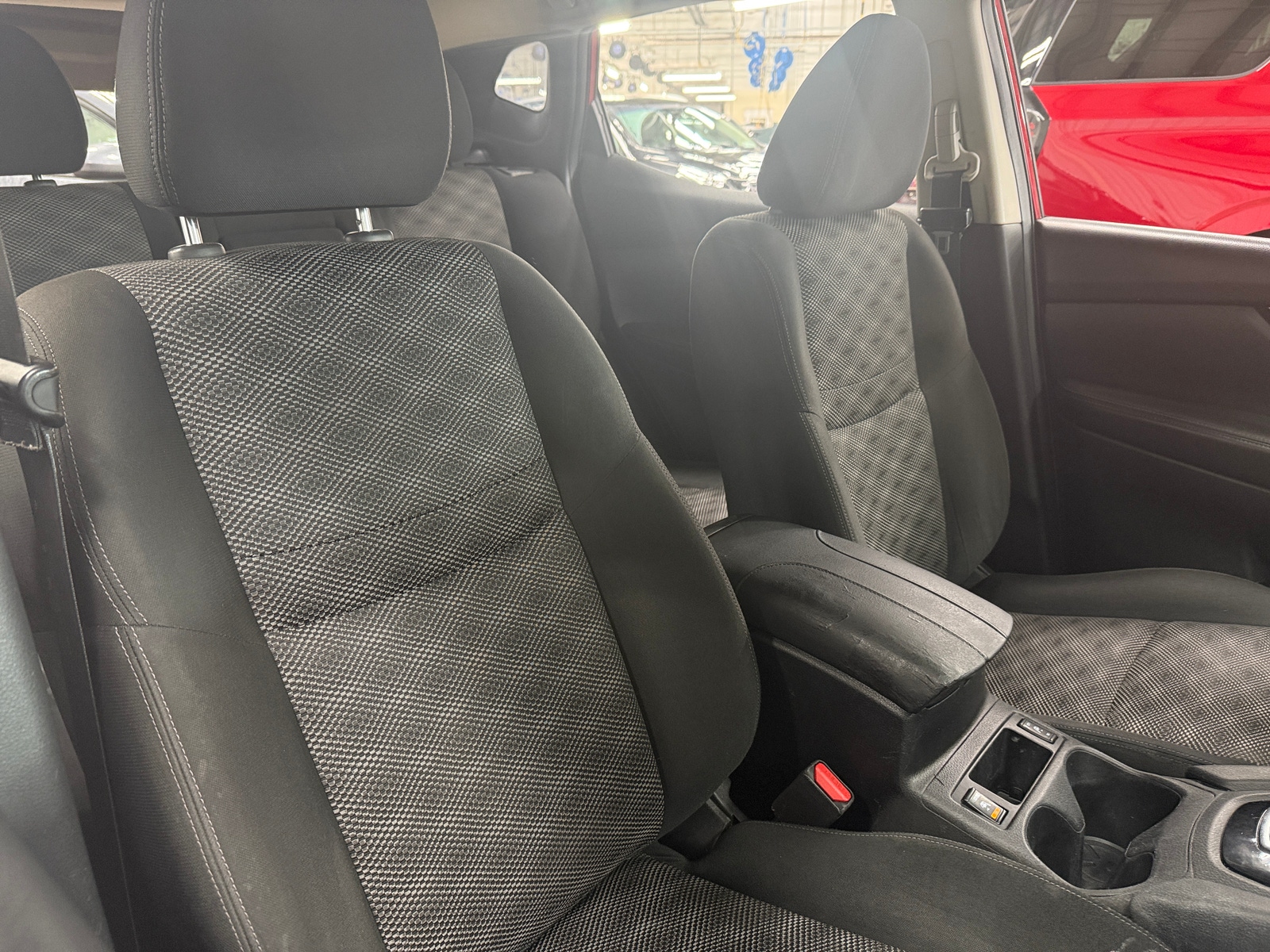 Thumbnail: 2019 Nissan Rogue Sport - 2