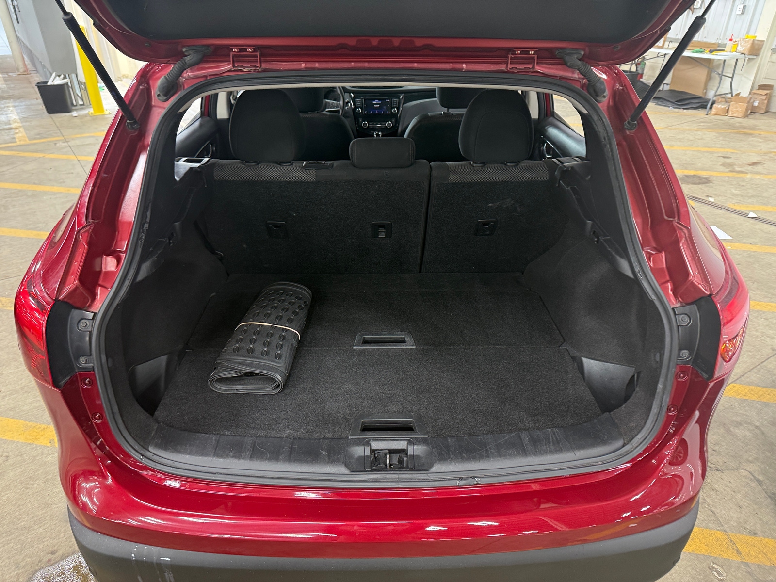 Thumbnail: 2019 Nissan Rogue Sport - 7