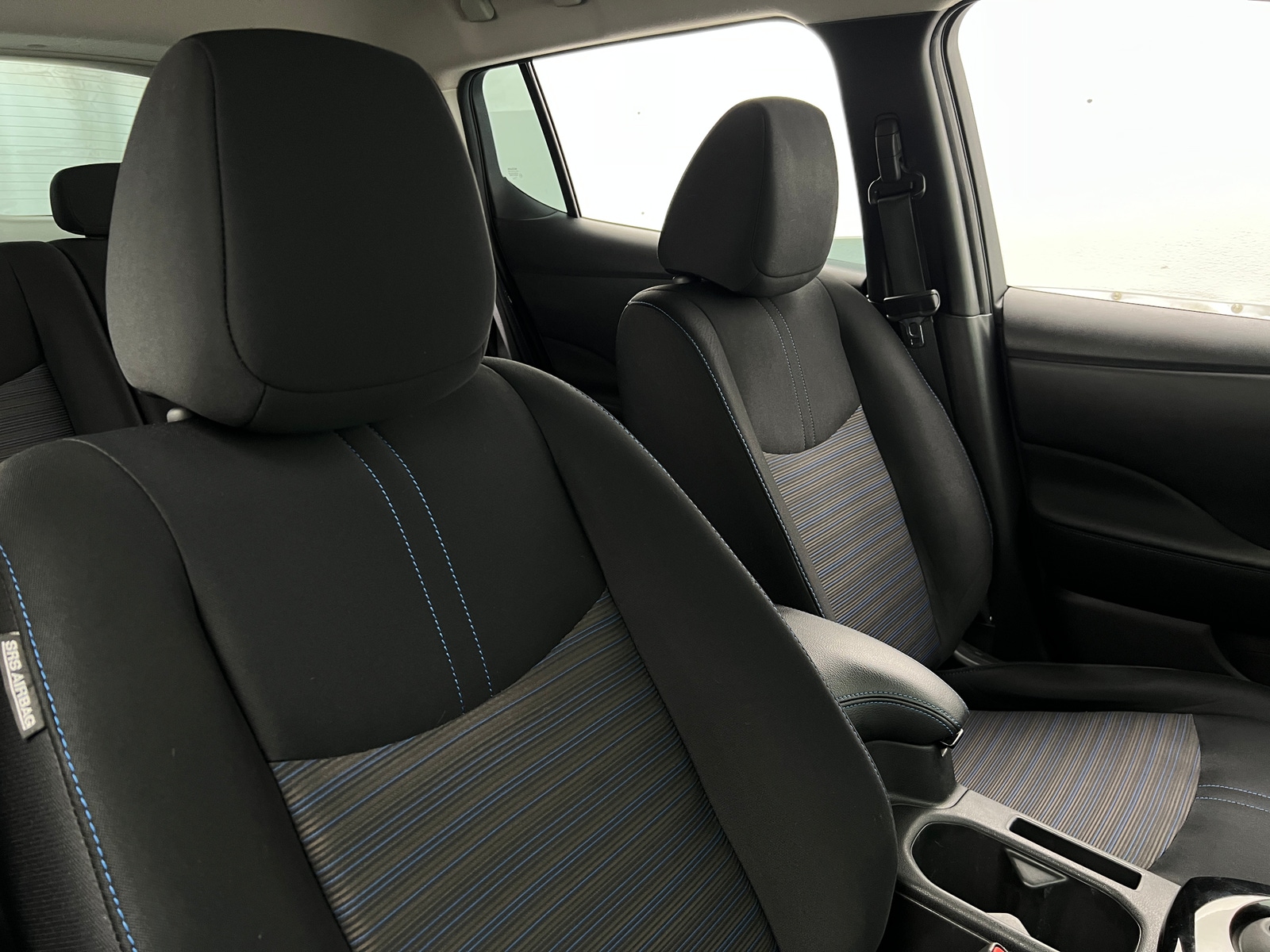 Thumbnail: 2022 Nissan Leaf - 2