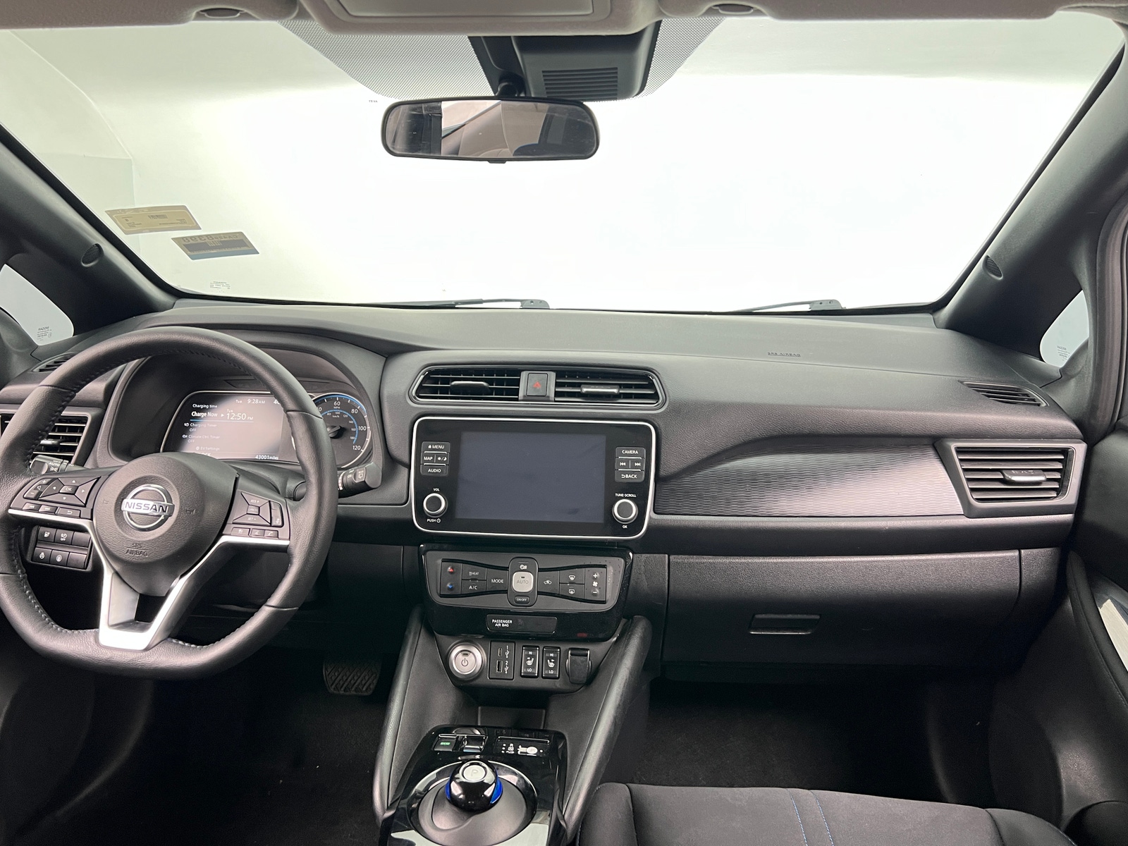 Thumbnail: 2022 Nissan Leaf - 3