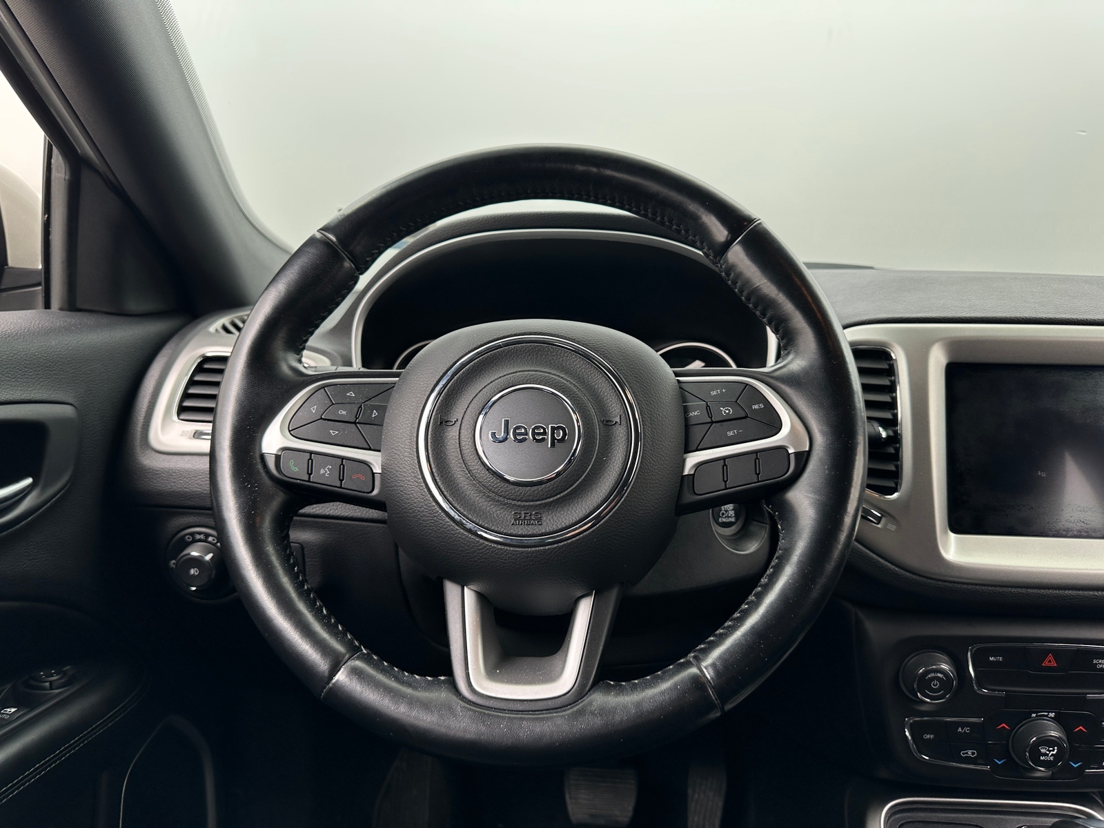 Thumbnail: 2020 Jeep Compass - 4