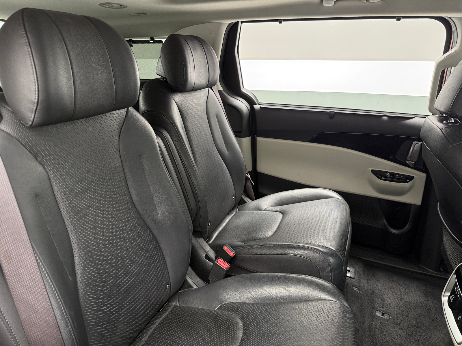 Thumbnail: 2024 Kia Carnival - 5