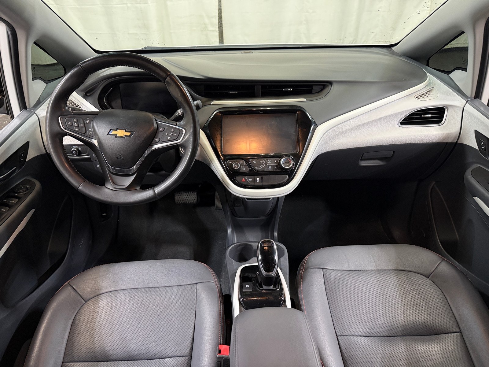Thumbnail: 2020 Chevrolet Bolt EV - 2