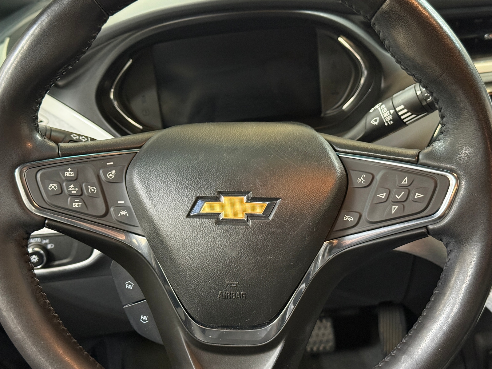 Thumbnail: 2020 Chevrolet Bolt EV - 4