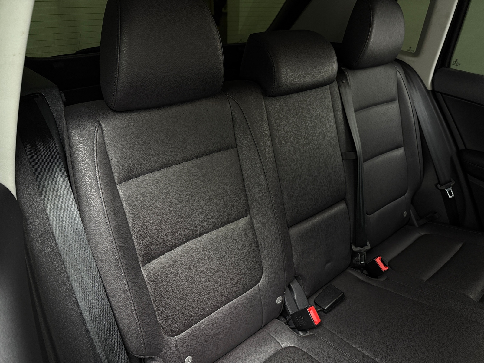 Thumbnail: 2017 Volkswagen Tiguan - 5