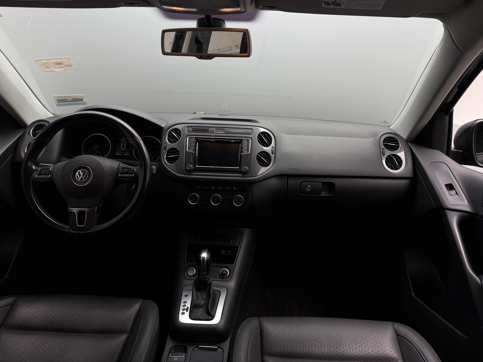 Thumbnail: 2017 Volkswagen Tiguan - 2