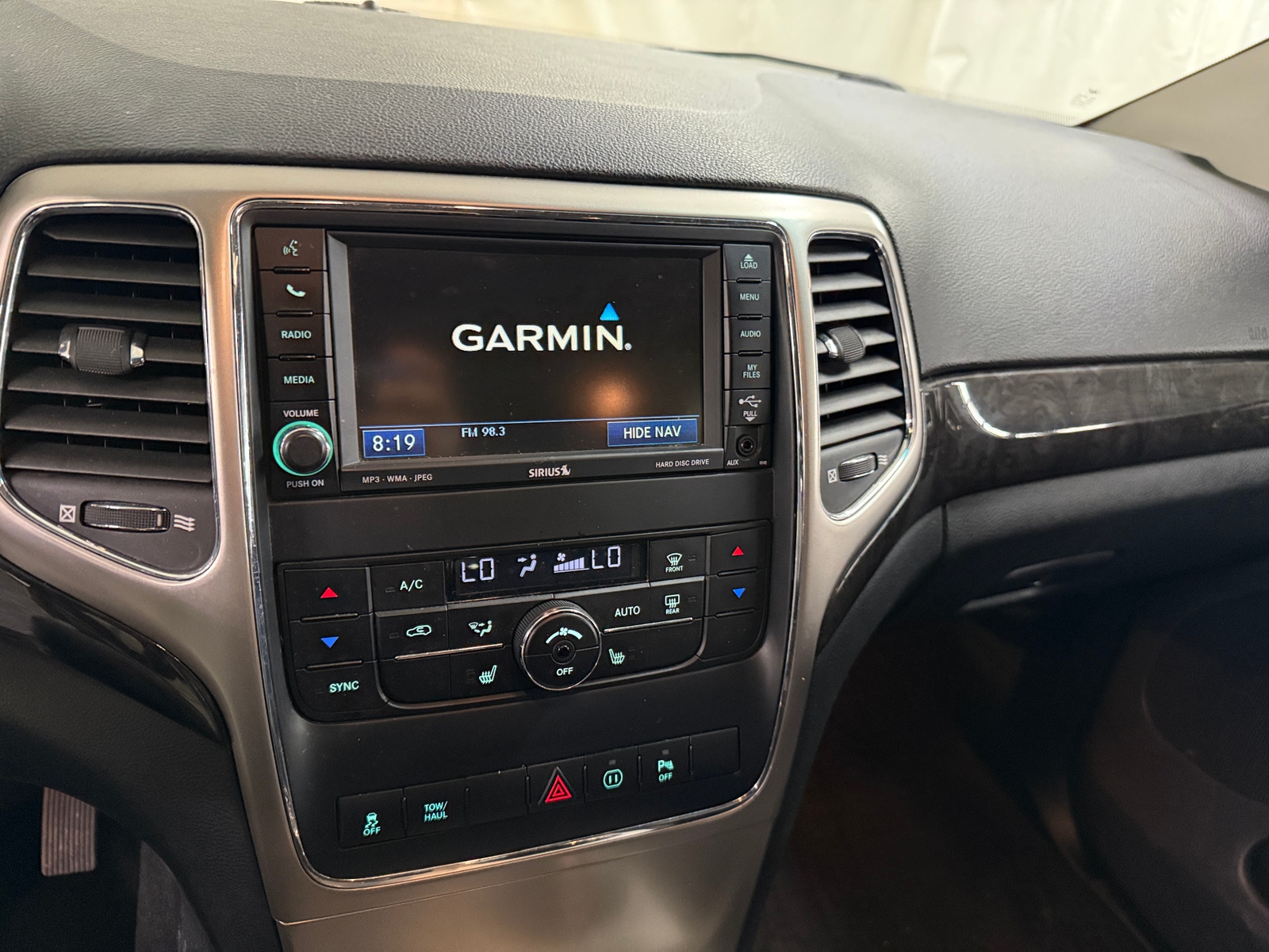 Thumbnail: 2011 Jeep Grand Cherokee - 3