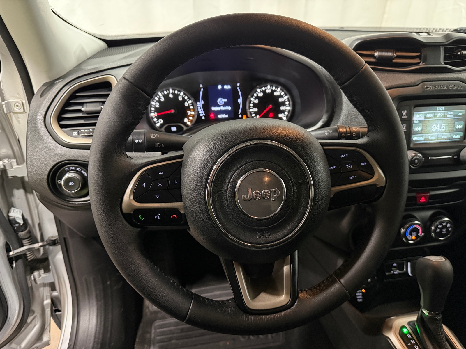 Thumbnail: 2017 Jeep Renegade - 5