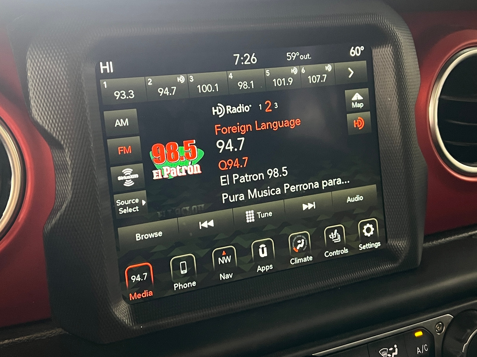 Thumbnail: 2021 Jeep Gladiator - 4