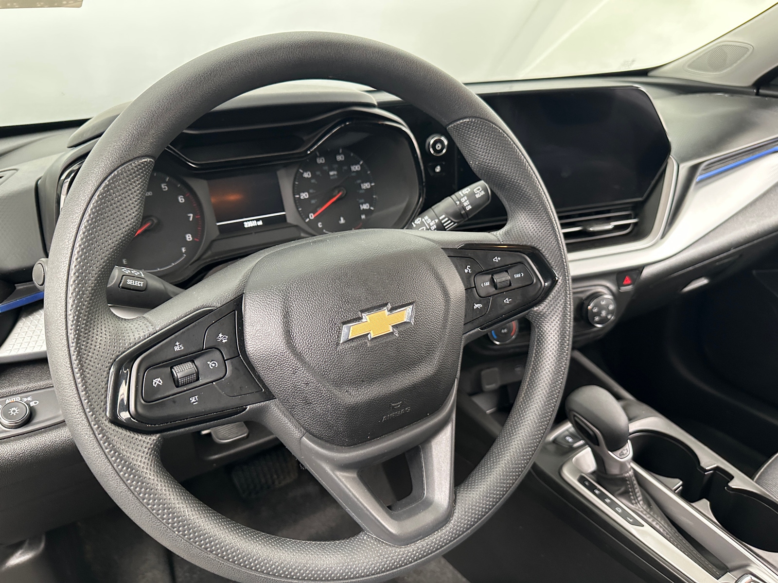 Thumbnail: 2025 Chevrolet Trax - 5