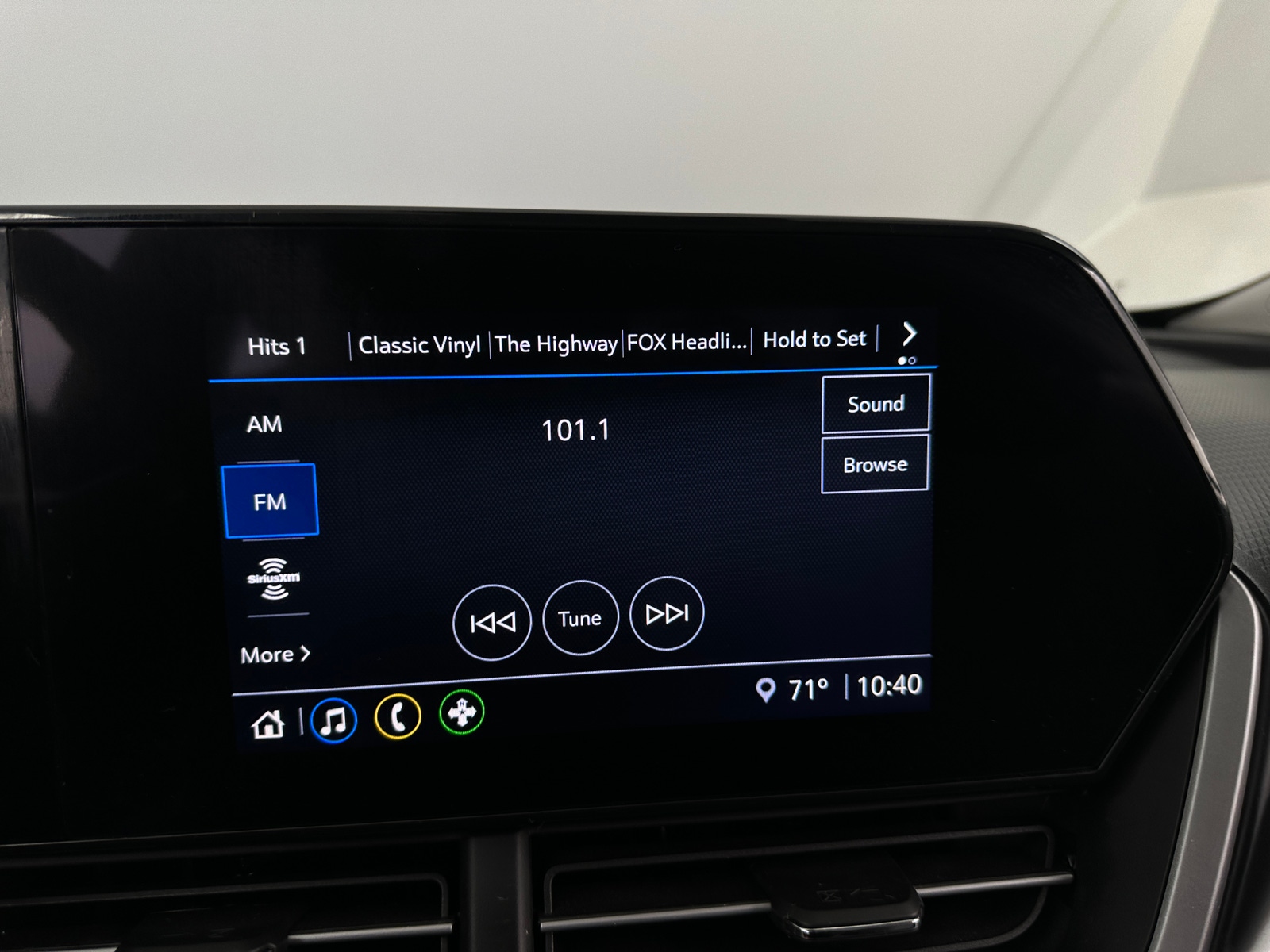 Thumbnail: 2025 Chevrolet Trax - 4