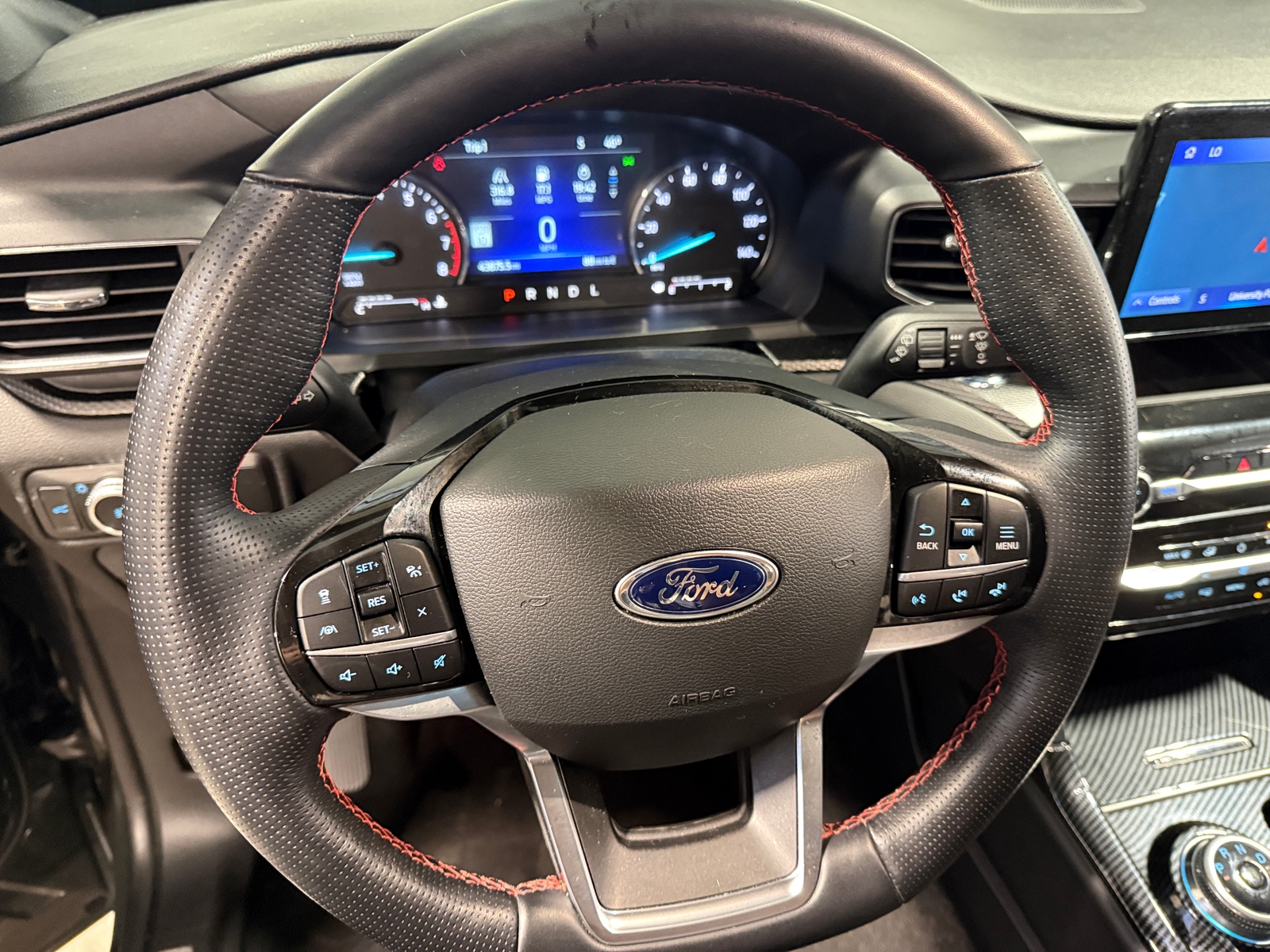 Thumbnail: 2022 Ford Explorer - 4