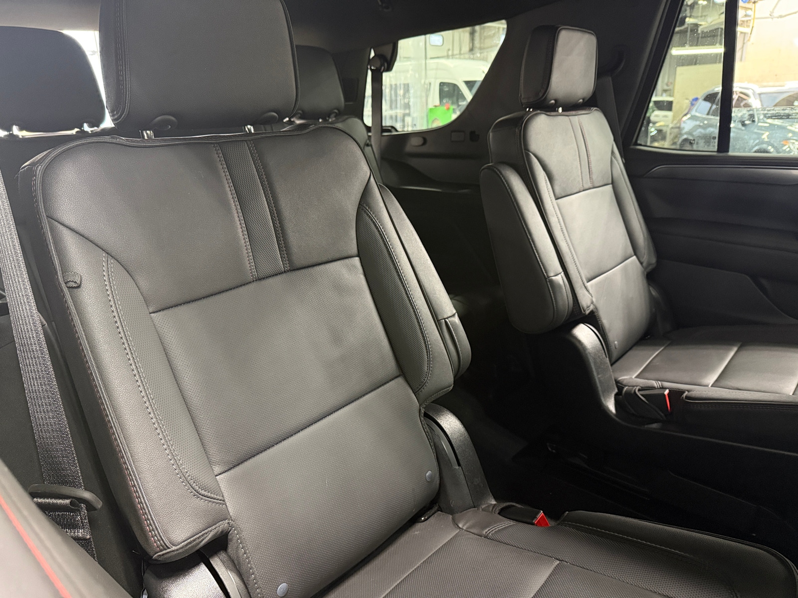 Thumbnail: 2024 Chevrolet Tahoe - 5