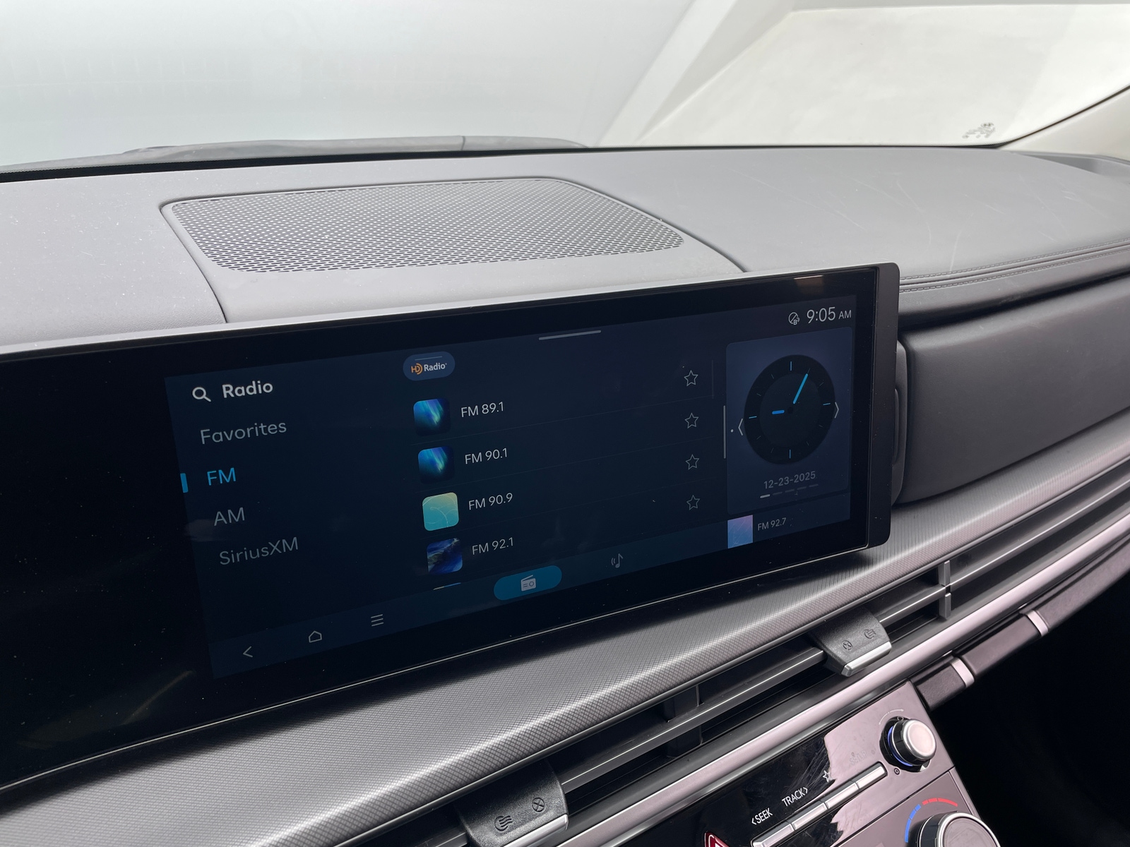 Thumbnail: 2025 Hyundai Santa Fe - 3