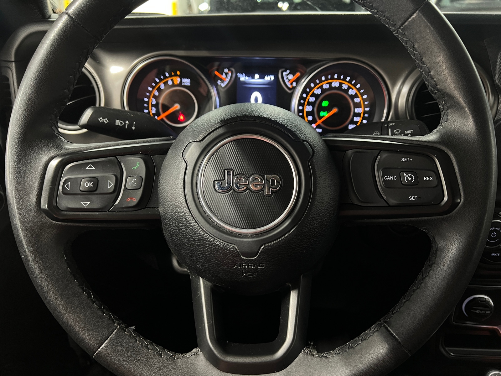 Thumbnail: 2023 Jeep Gladiator - 5