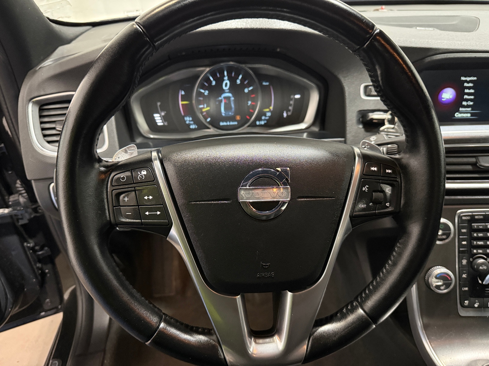 Thumbnail: 2015 Volvo S60 - 4