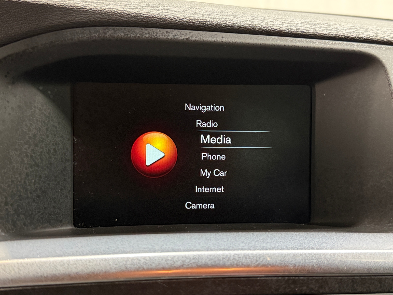 Thumbnail: 2015 Volvo S60 - 3