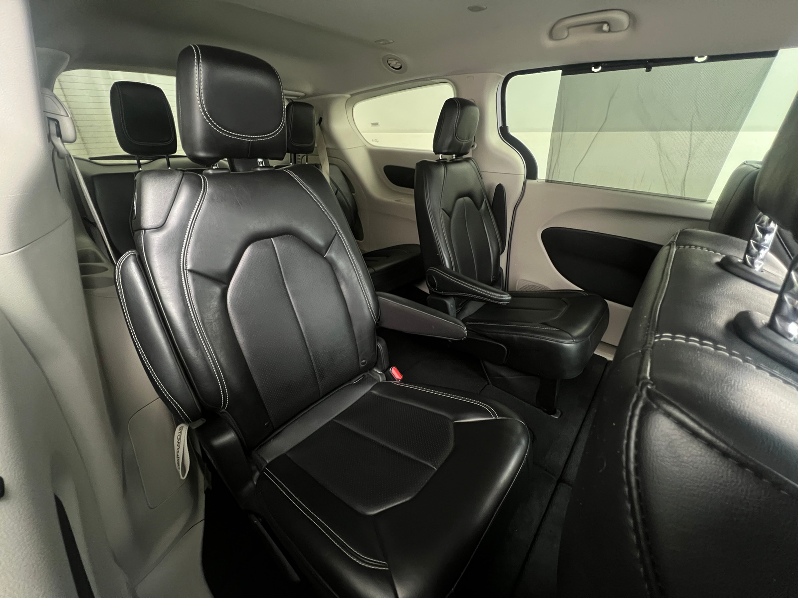 Thumbnail: 2024 Chrysler Pacifica - 5