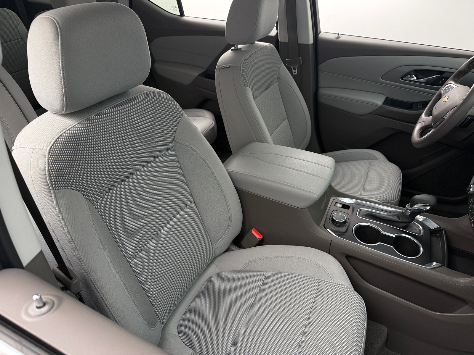 Thumbnail: 2021 Chevrolet Traverse - 2