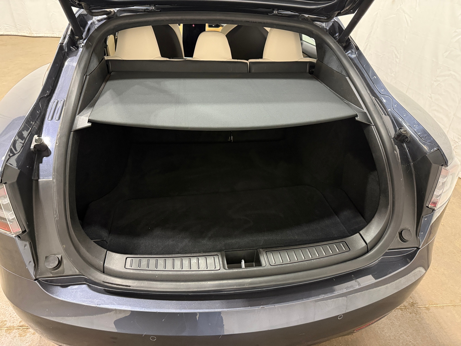 Thumbnail: 2020 Tesla Model S - 6