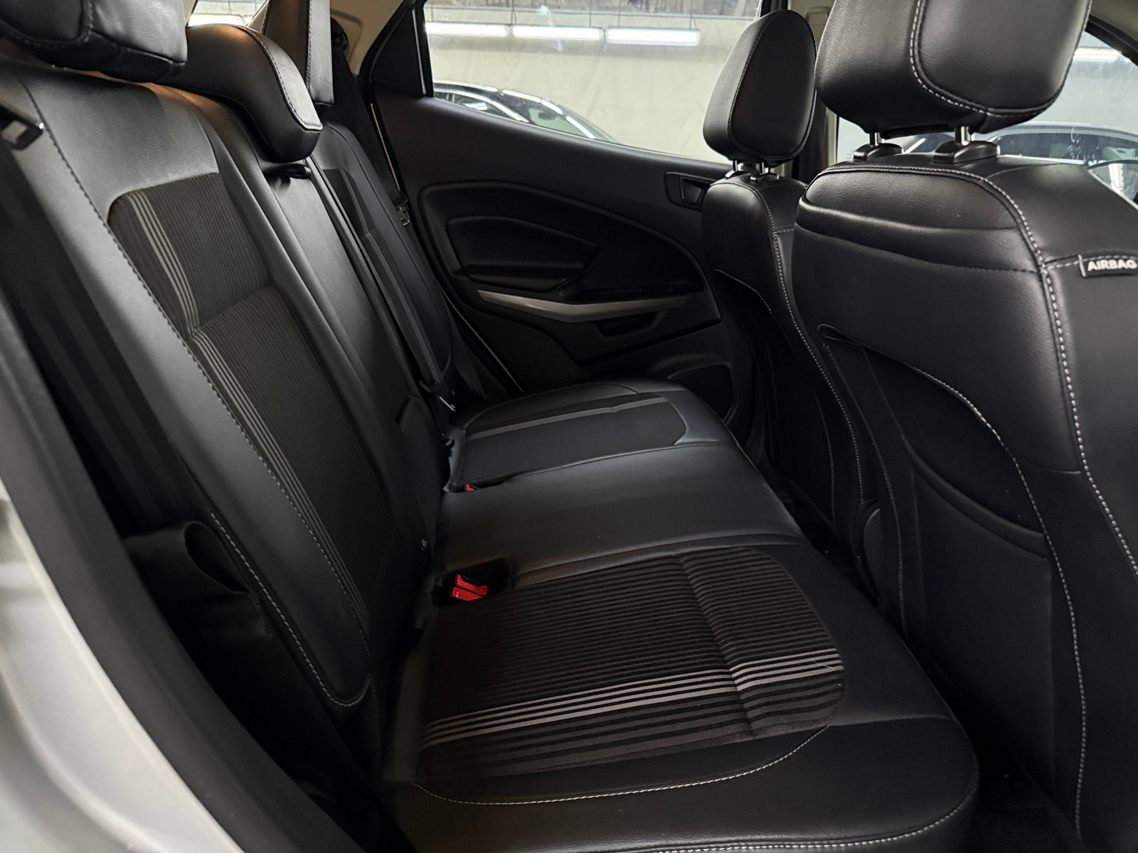 Thumbnail: 2021 Ford EcoSport - 5