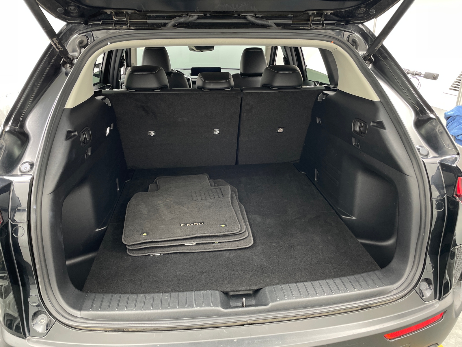 Thumbnail: 2025 Mazda CX-50 - 7