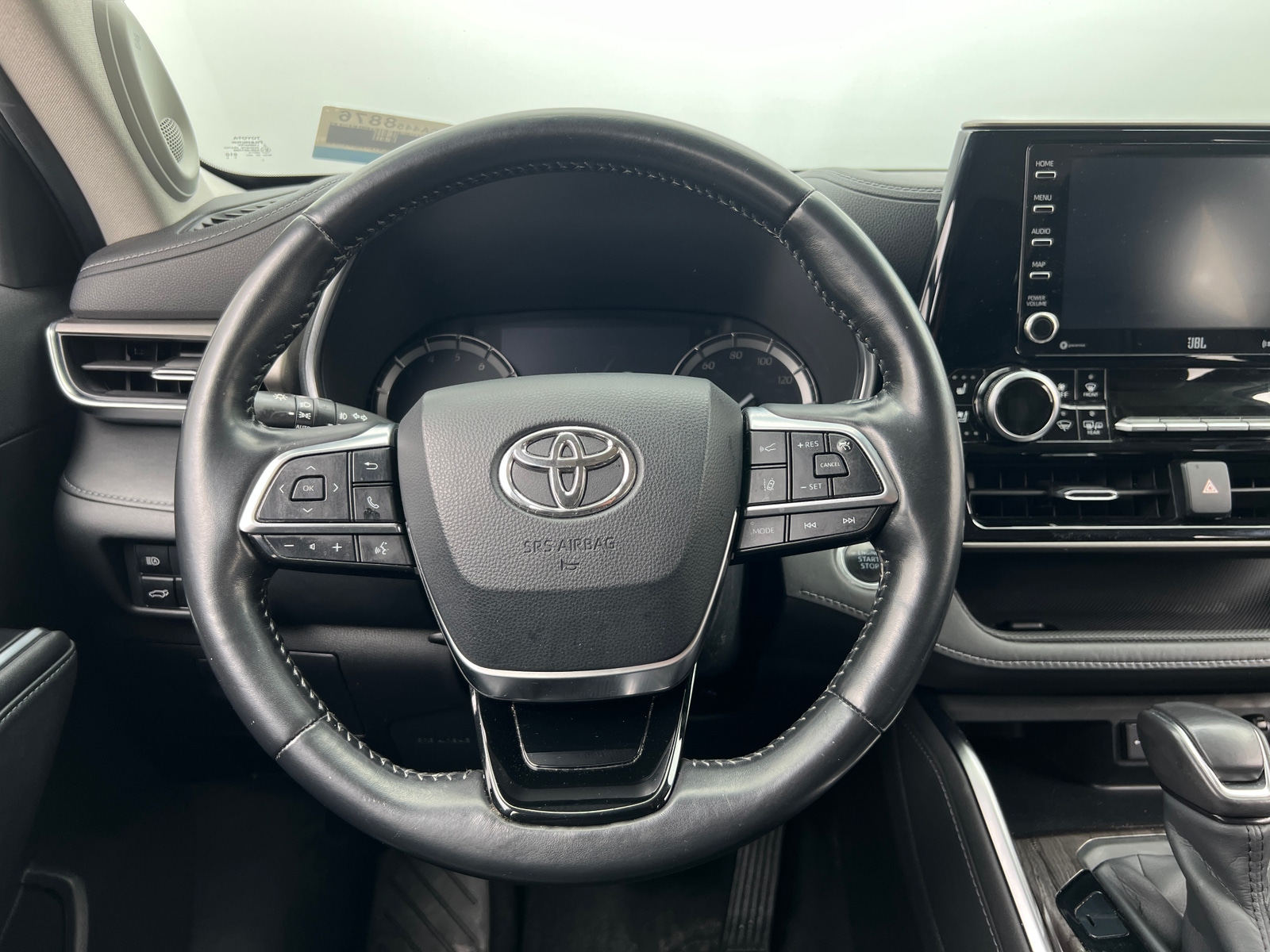 Thumbnail: 2020 Toyota Highlander - 4