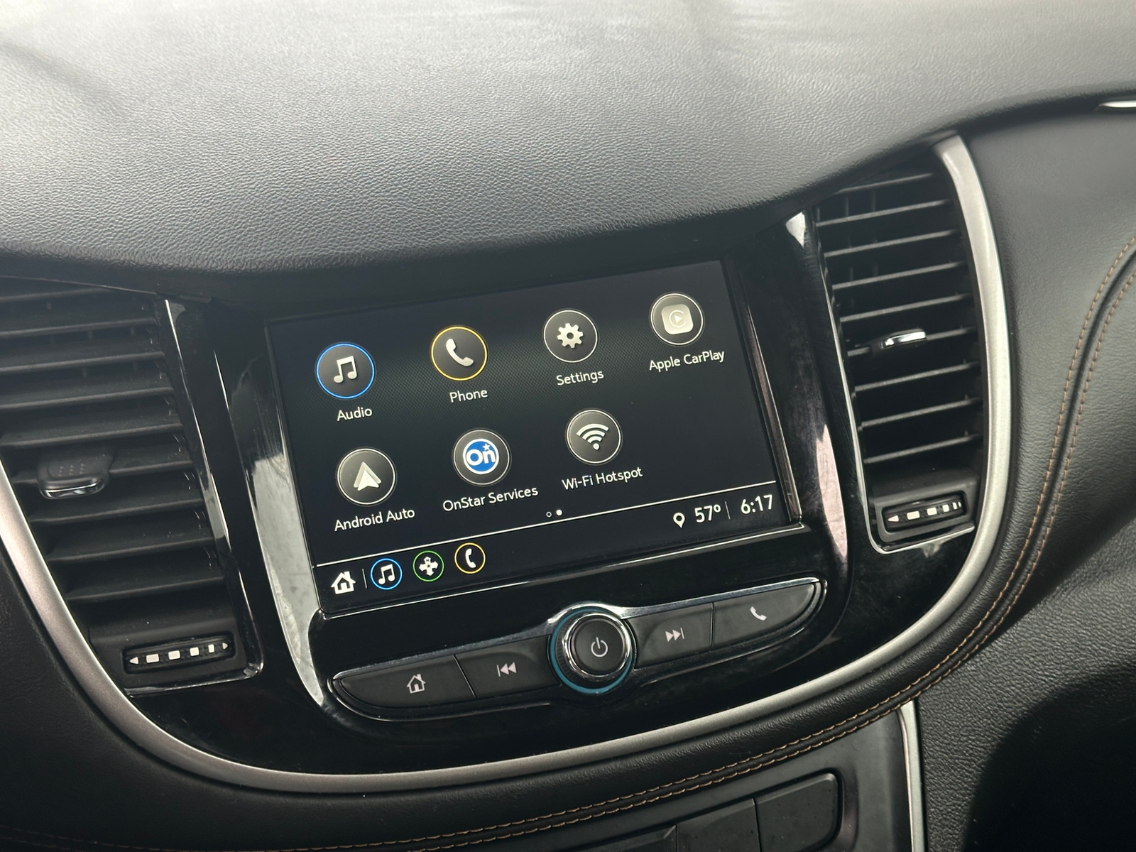 Thumbnail: 2018 Chevrolet Trax - 4