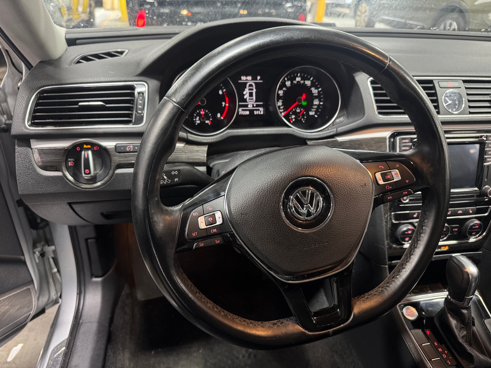 Thumbnail: 2016 Volkswagen Passat - 4