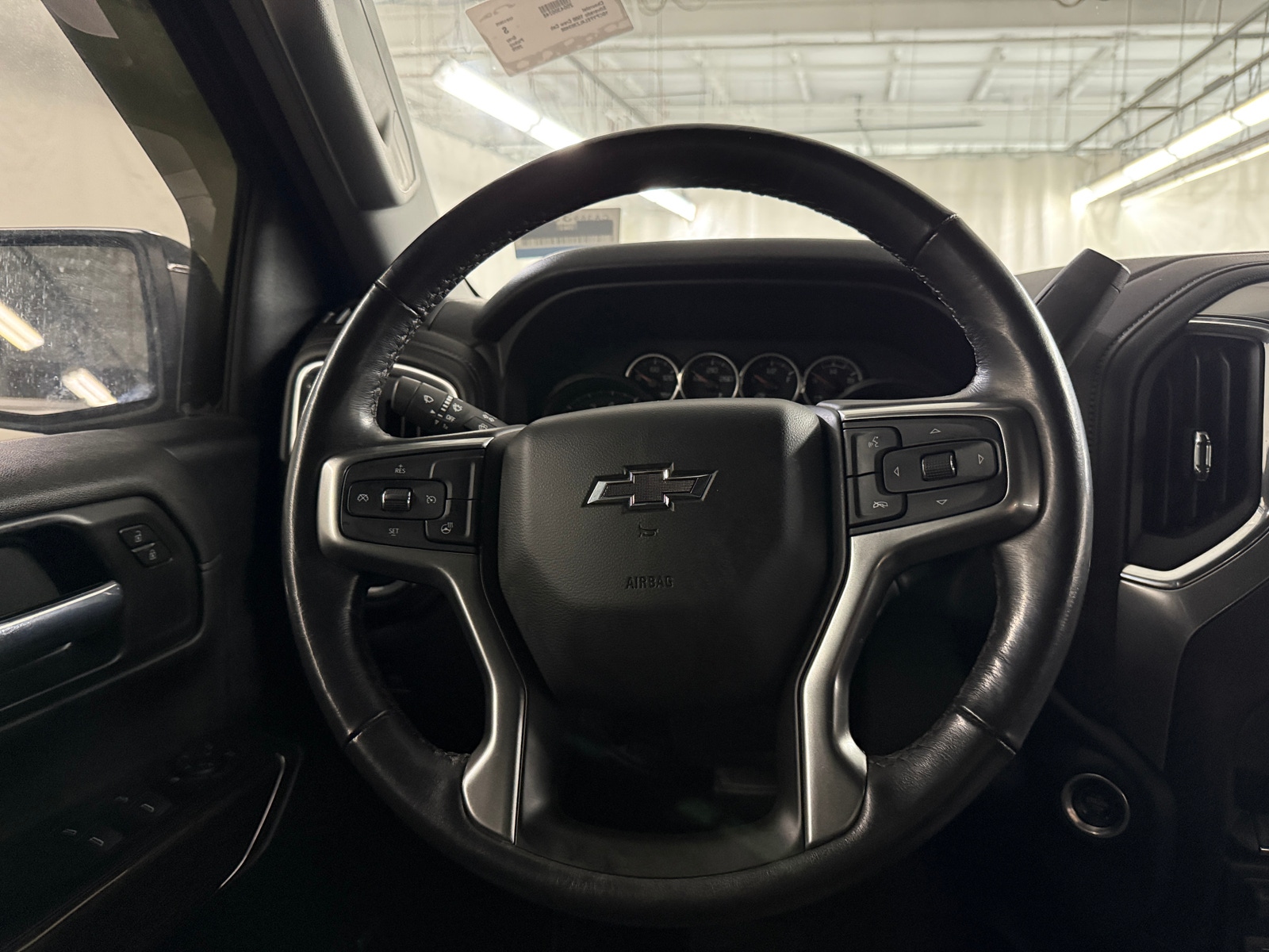 Thumbnail: 2020 Chevrolet Silverado 1500 - 5