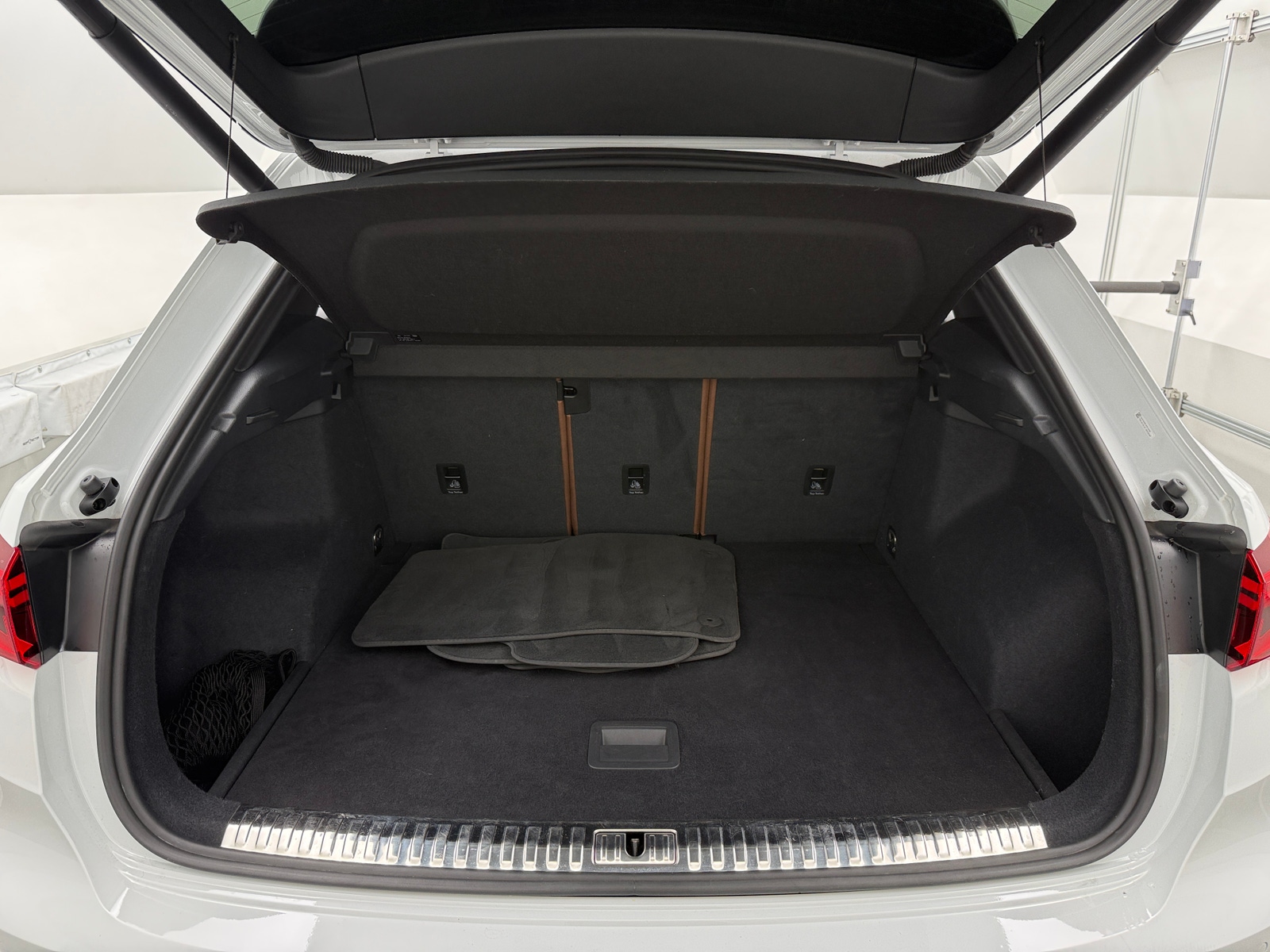 Thumbnail: 2019 Audi Q3 - 6