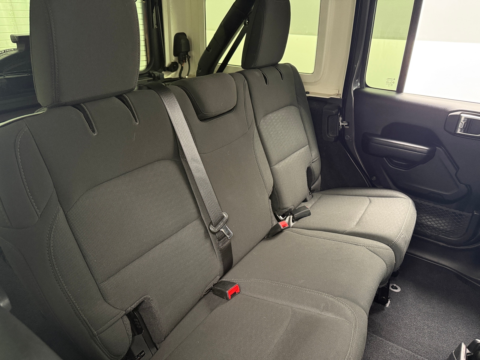 Thumbnail: 2019 Jeep Wrangler - 6