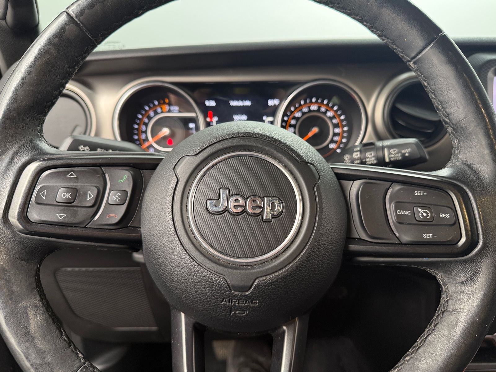 Thumbnail: 2019 Jeep Wrangler - 5