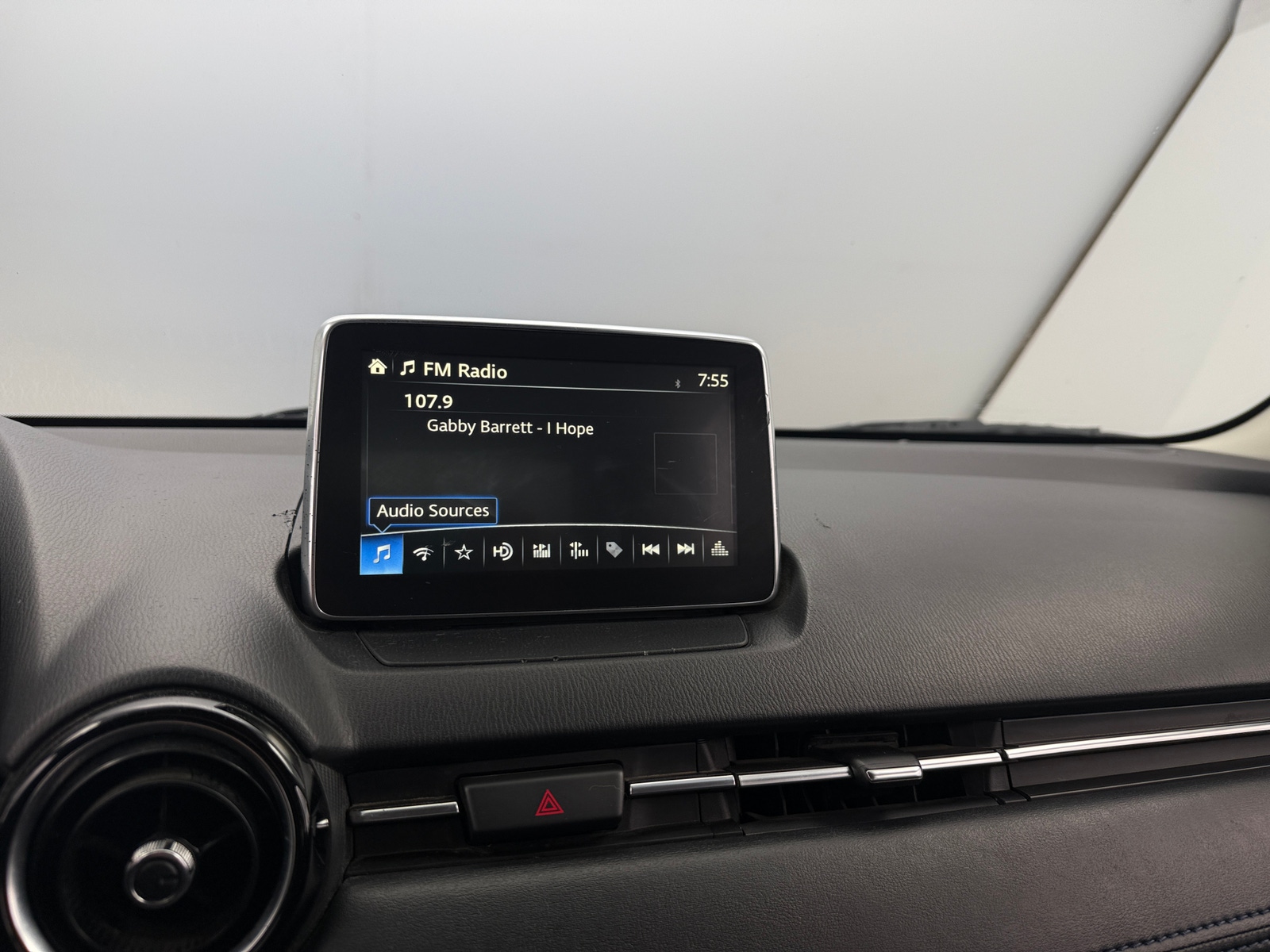 Thumbnail: 2017 Toyota Yaris iA - 4