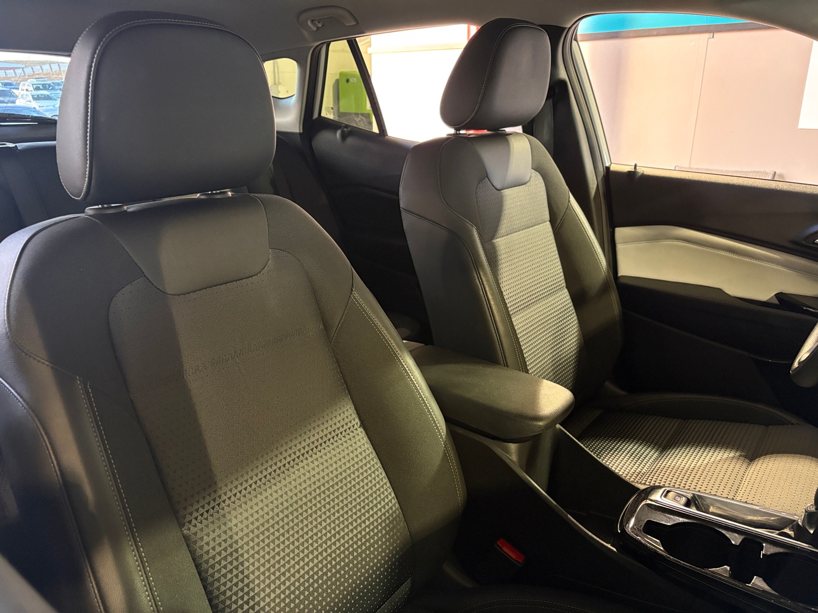 Thumbnail: 2025 Chevrolet Trax - 2