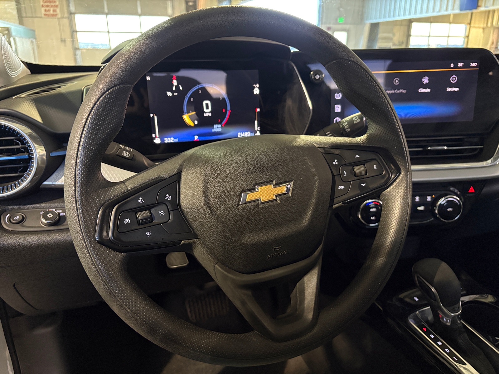 Thumbnail: 2025 Chevrolet Trax - 5