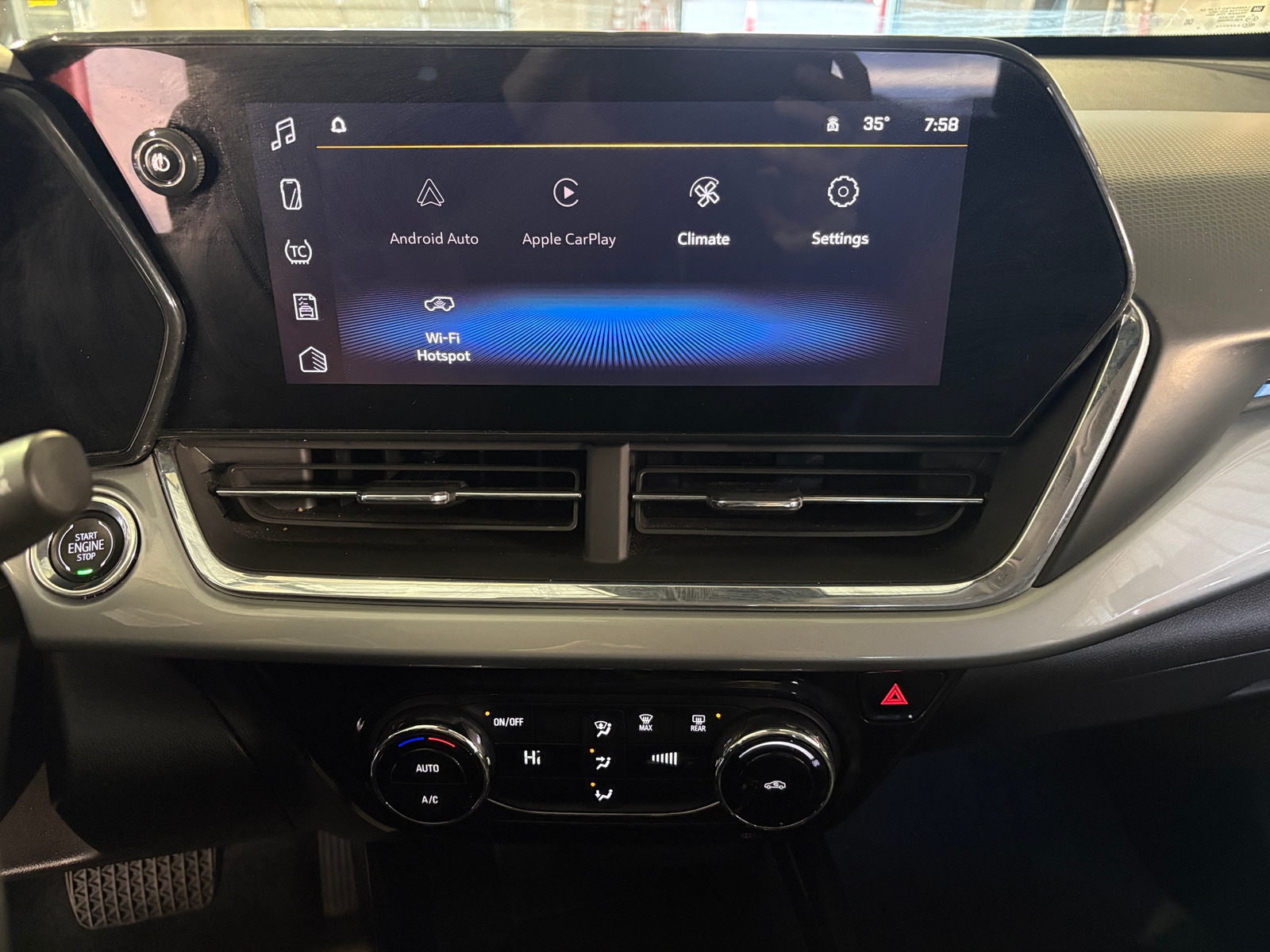 Thumbnail: 2025 Chevrolet Trax - 4