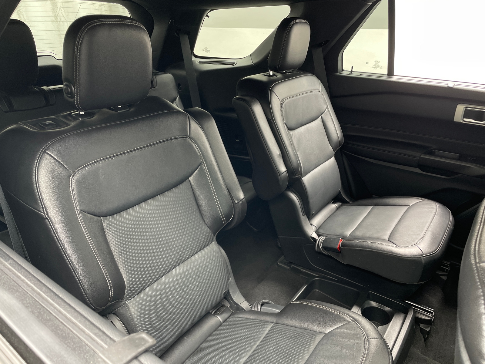 Thumbnail: 2020 Ford Explorer - 5