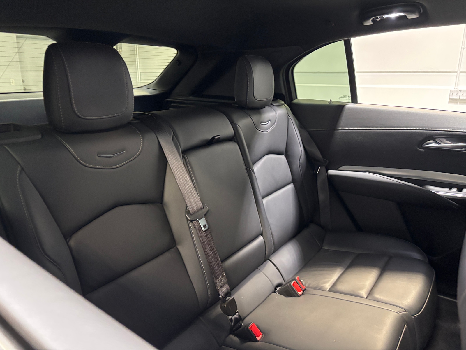 Thumbnail: 2023 Cadillac XT4 - 5