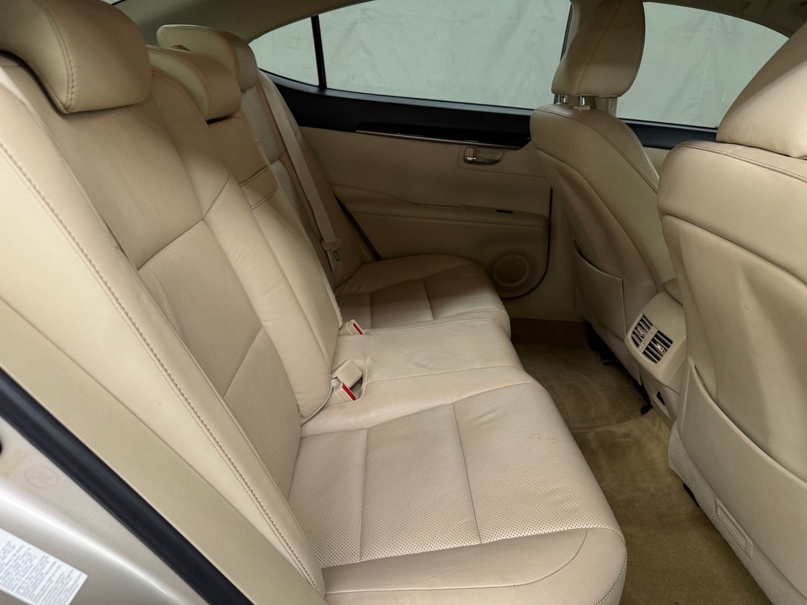 Thumbnail: 2015 Lexus ES - 5