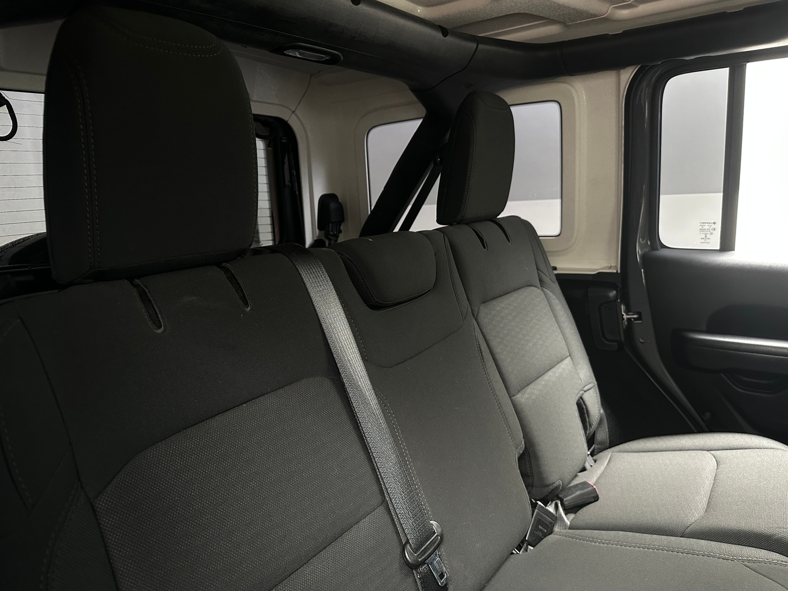Thumbnail: 2020 Jeep Wrangler - 6