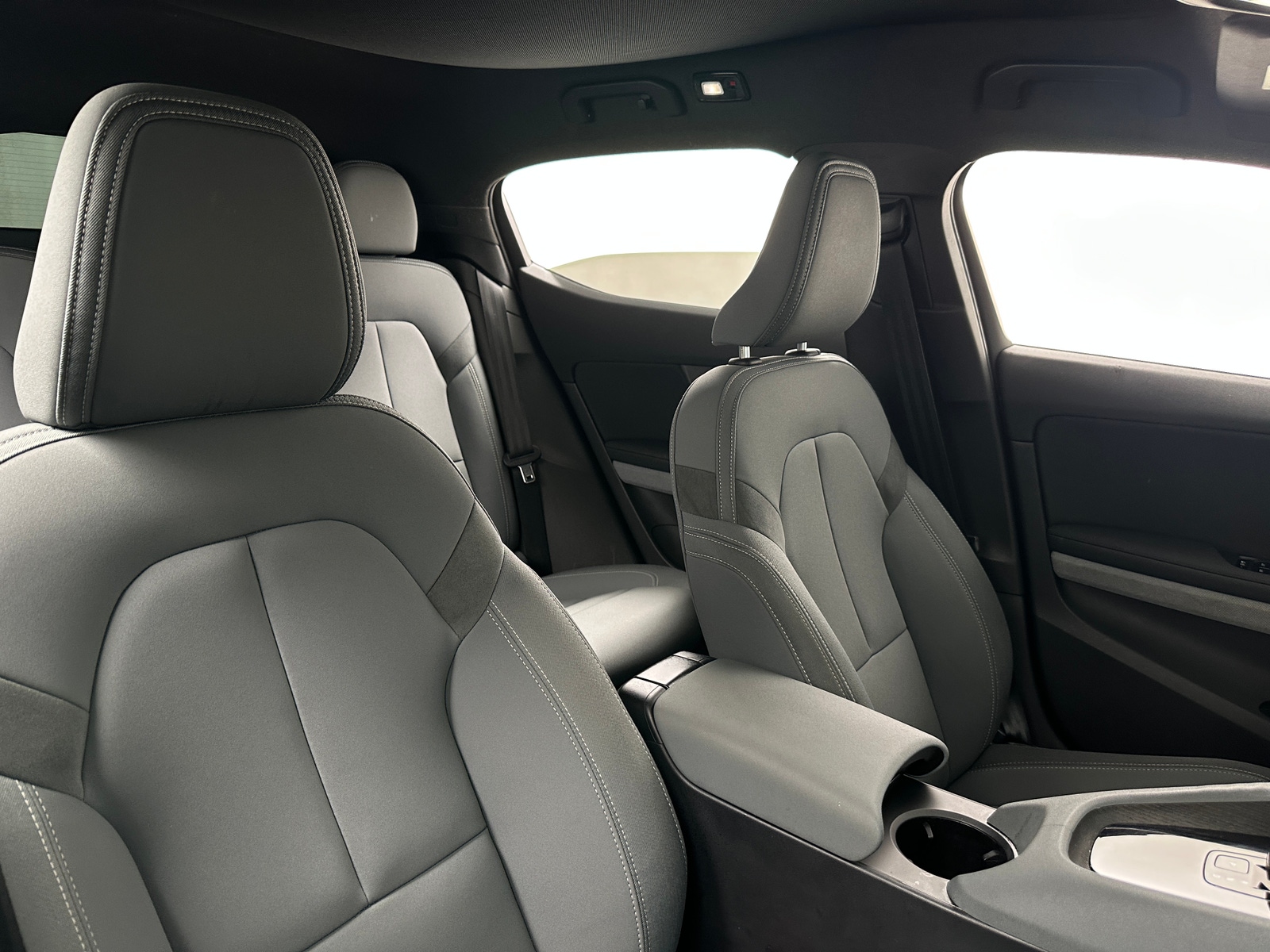 Thumbnail: 2022 Polestar 2 - 2