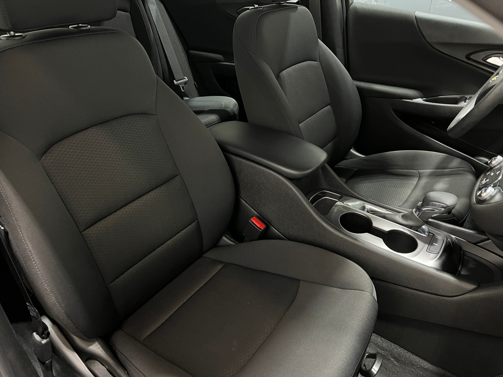 Thumbnail: 2022 Chevrolet Malibu - 2