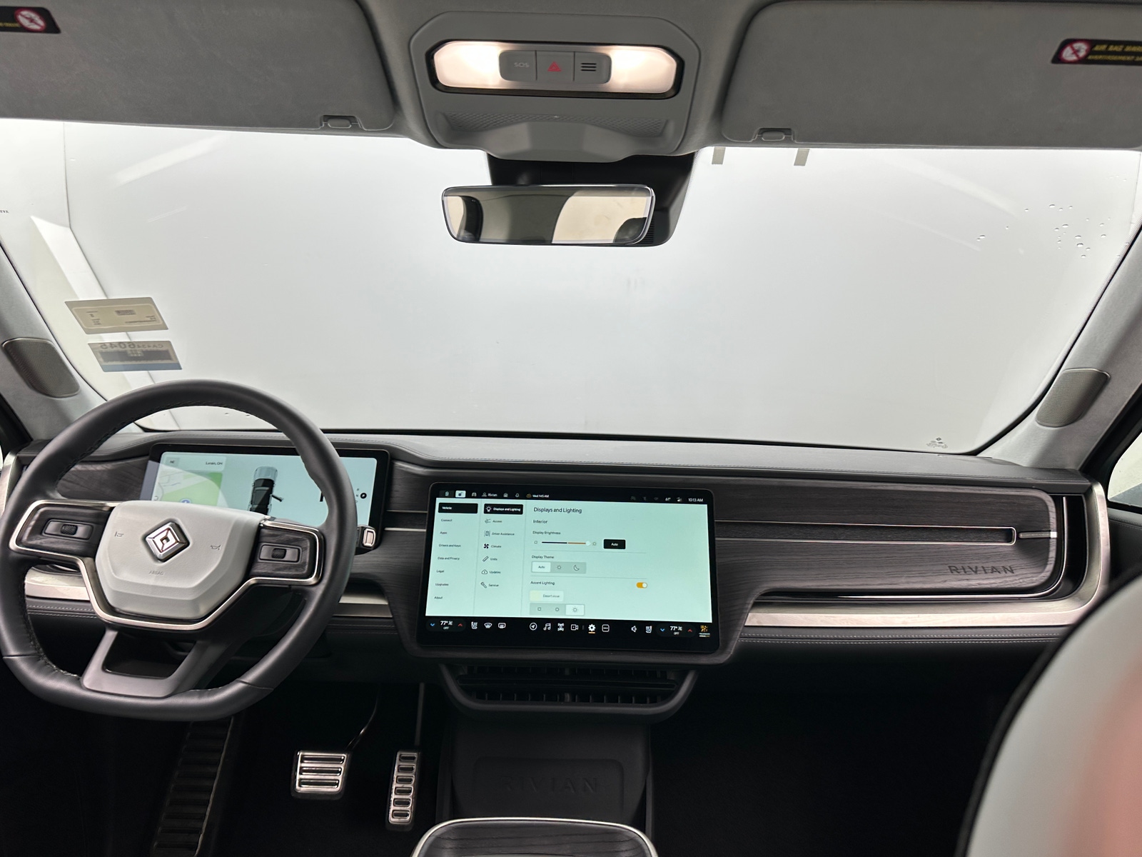 Thumbnail: 2023 Rivian R1S - 2