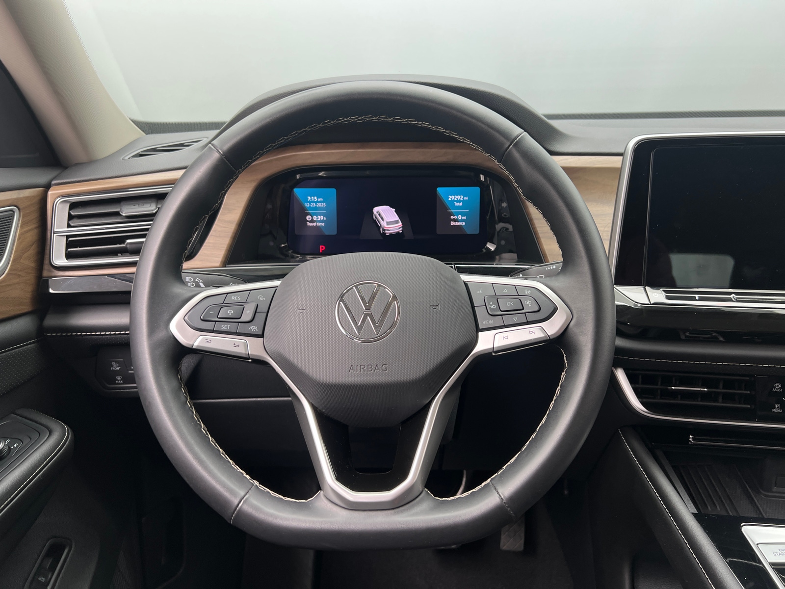 Thumbnail: 2025 Volkswagen Atlas - 4