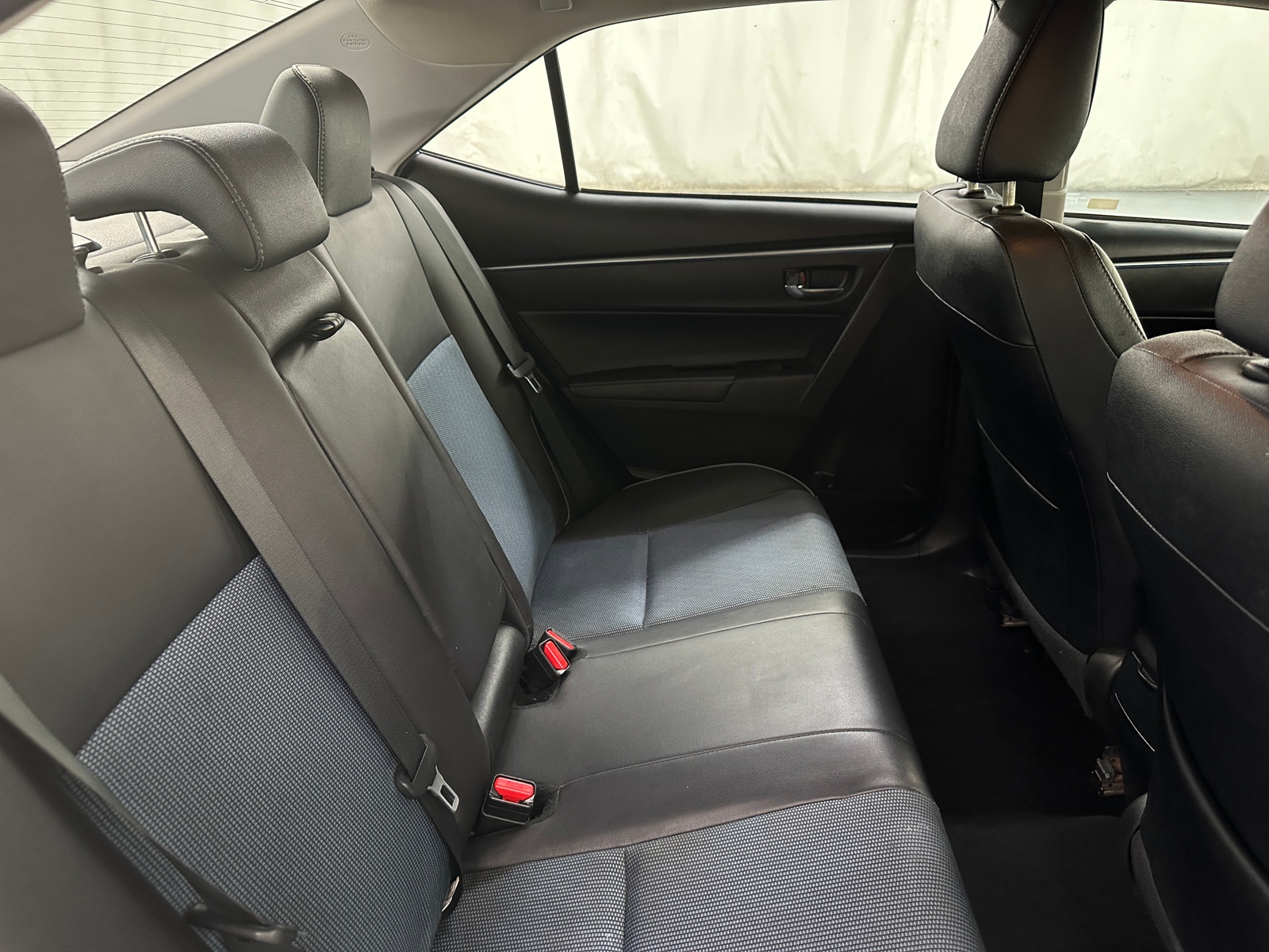 Thumbnail: 2016 Toyota Corolla - 6