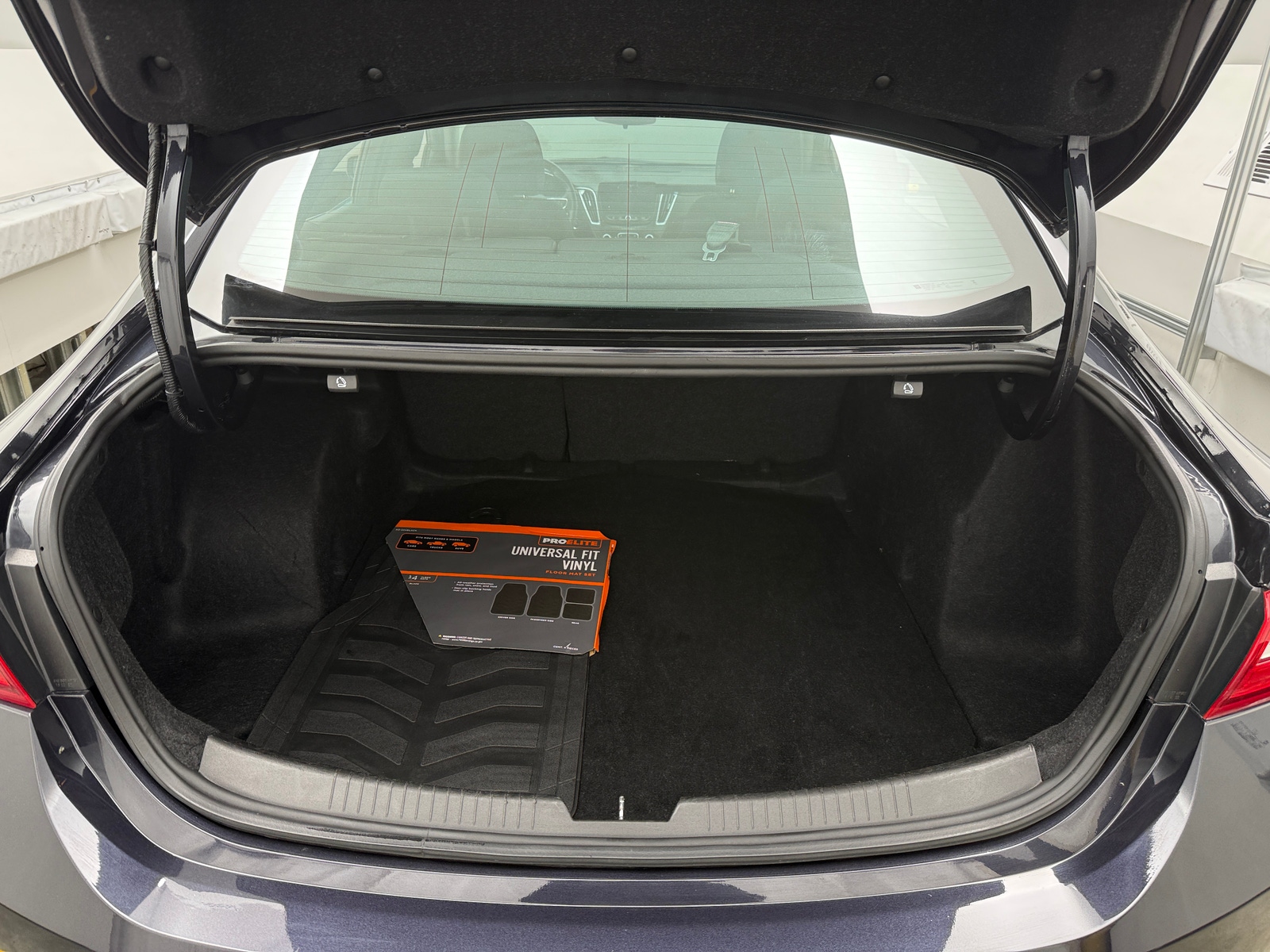 Thumbnail: 2023 Chevrolet Malibu - 7