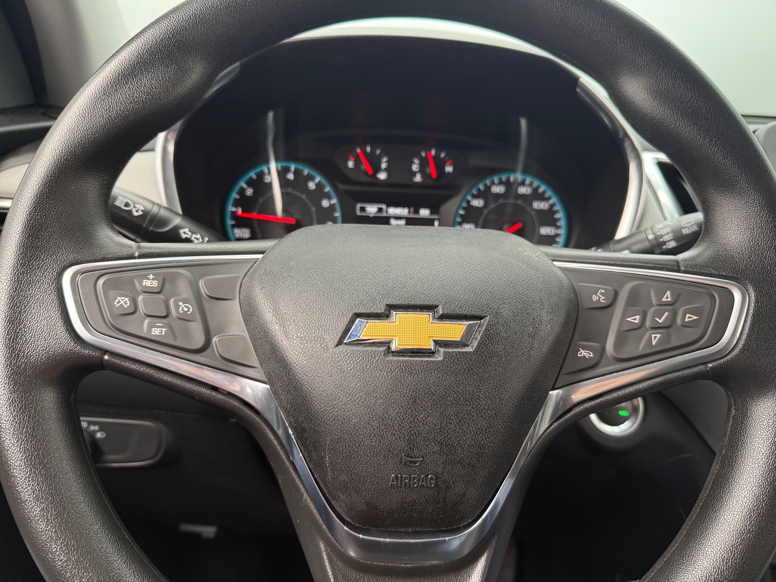 Thumbnail: 2019 Chevrolet Equinox - 5