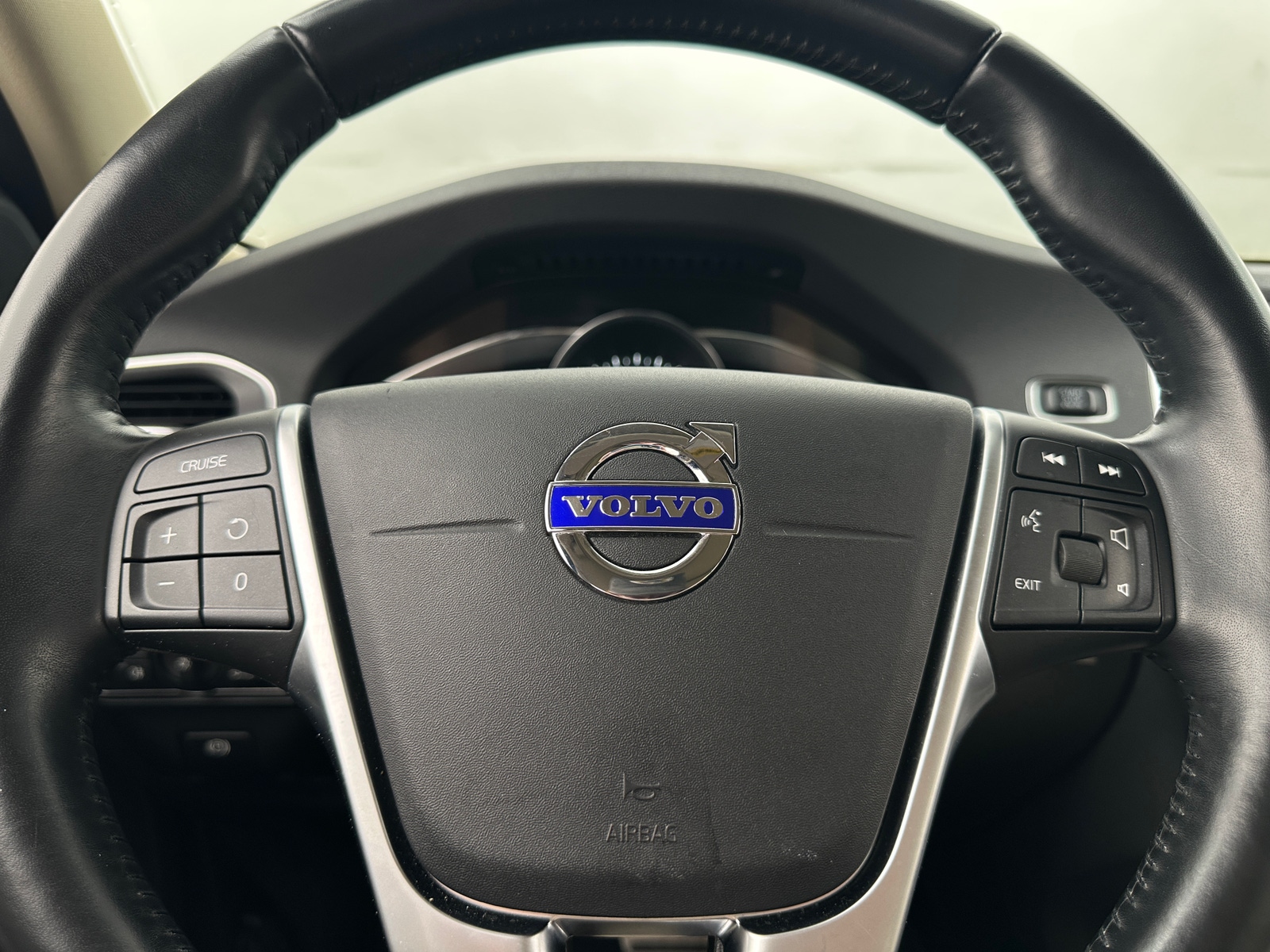 Thumbnail: 2018 Volvo S60 - 4