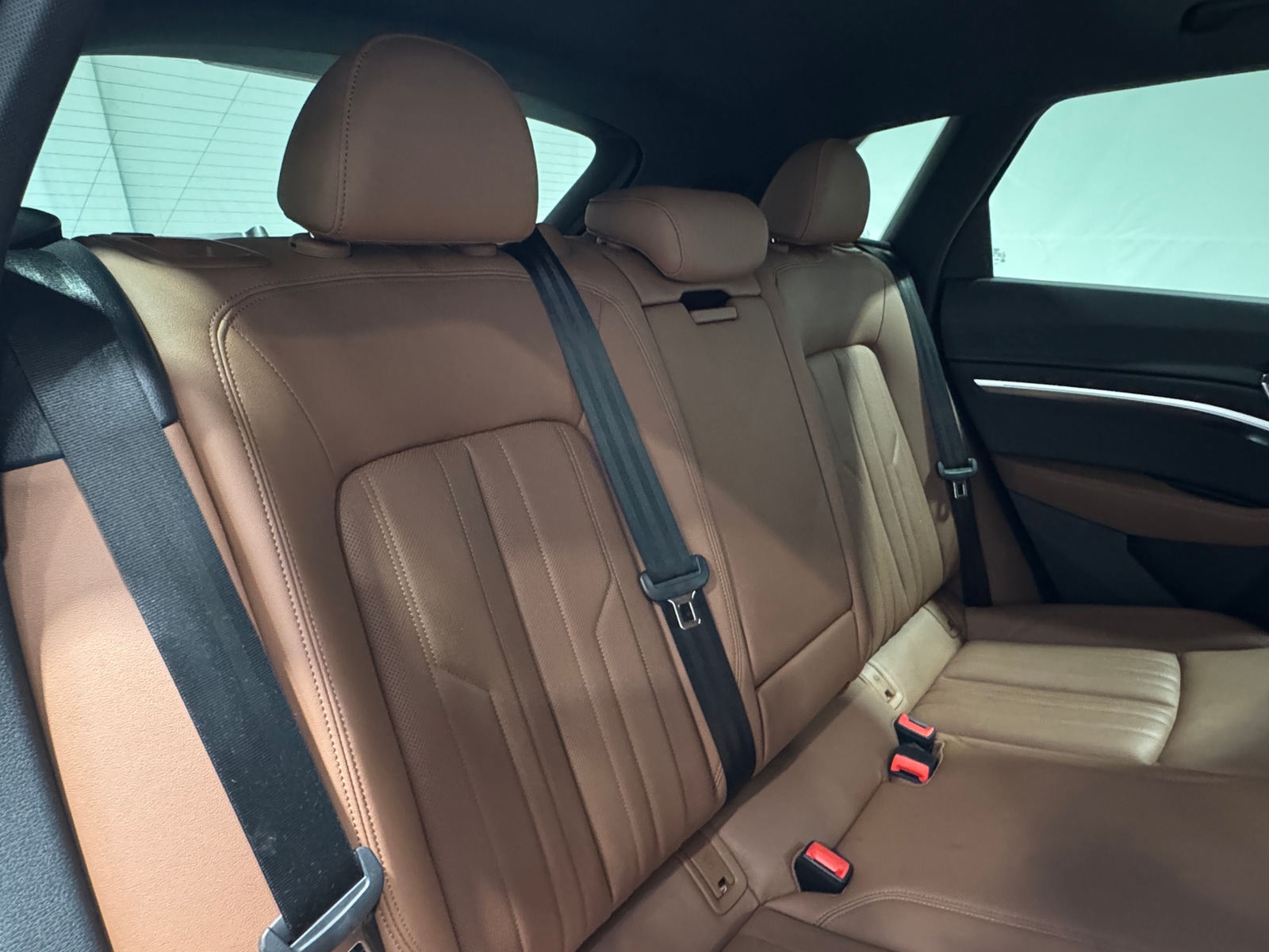 Thumbnail: 2022 Audi e-tron - 5